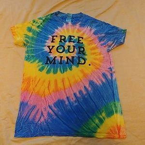 Tie dye shirt🌈